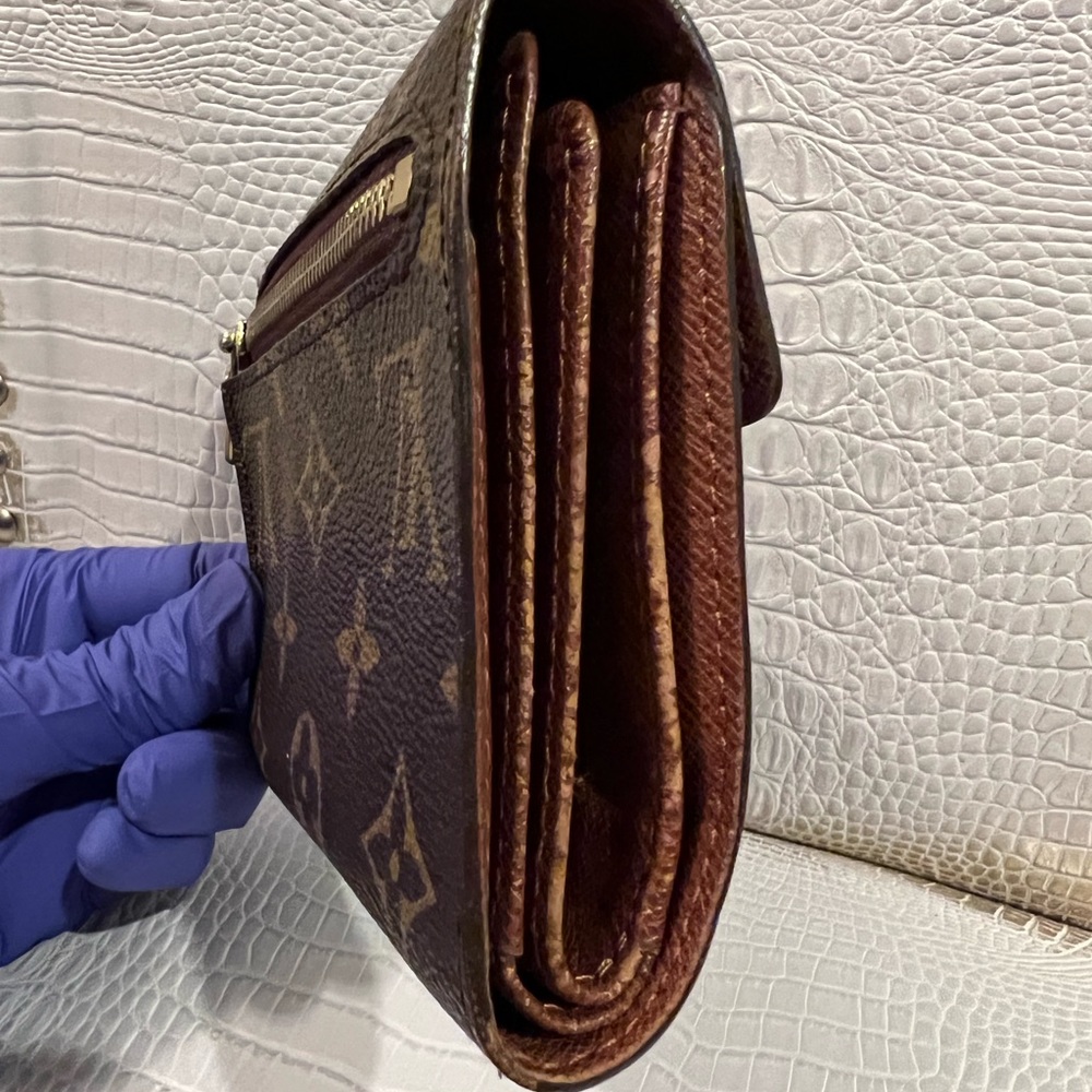 Louis Vuitton tri-fold wallet/ AUTHENTIC /great condition - Picture 11 of 16